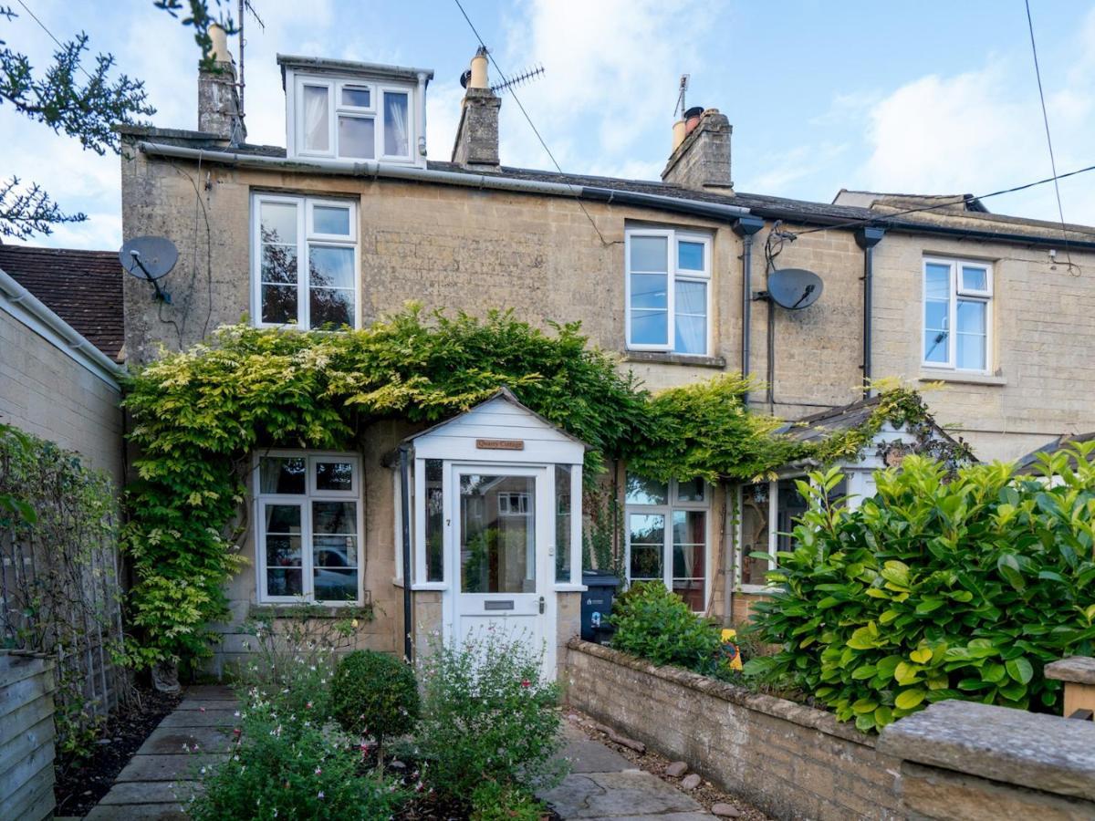 Quarry Cottage Courtyard Garden Pass The Keys Cirencester Exterior photo